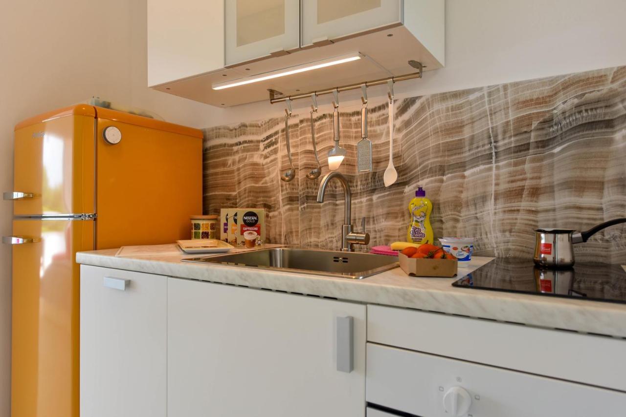 Lazaneo Seafront Apartments, Jelsa  Luaran gambar